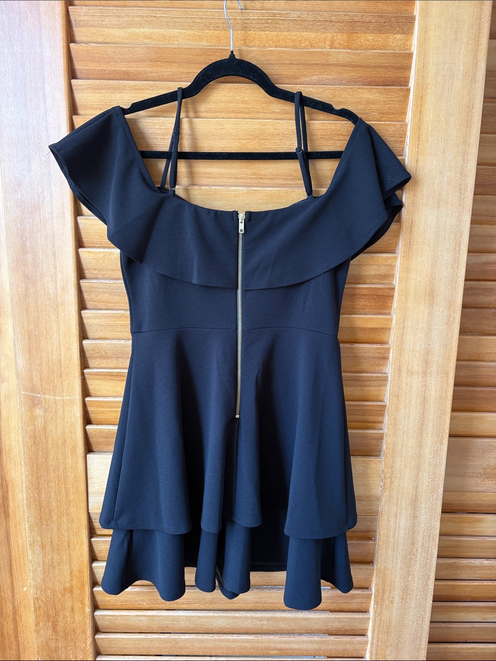 B Darlin Black Off-Shoulder Ruffle Skater Mini cocktail Dress - Picture 5 of 6